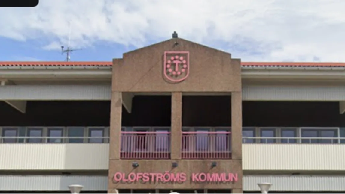 M-topp ska ha begärt en tjänst av kommunen – åt sin egen mamma