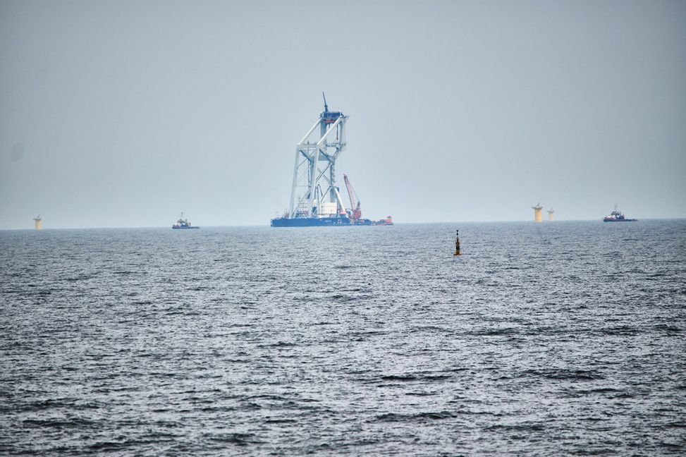 Vindkraftsparken Baltic Power byggs inte långt från infarten till havs mot den ryska östersjöenklaven Kaliningrad. Foto: Baltic Power Sp./TT