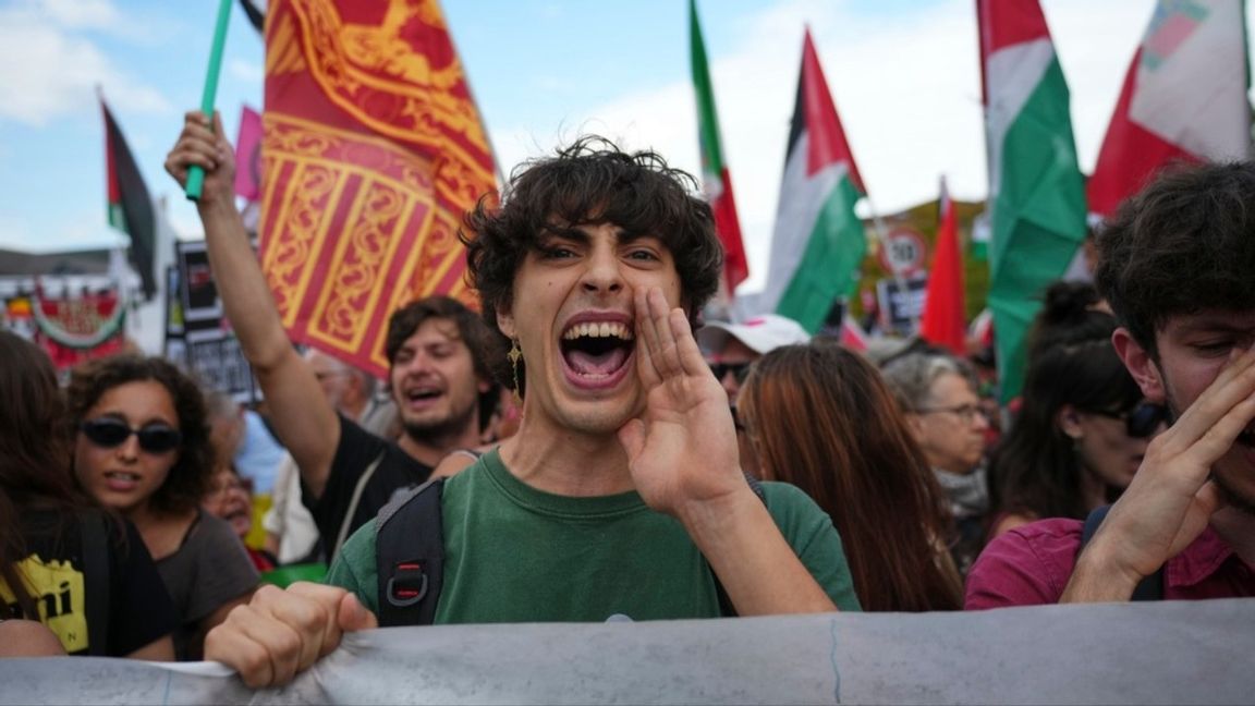 Är detta SVT eller en palestinademonstration? Foto:	Alessandra Tarantino / TT