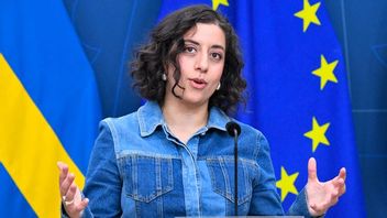 Simona Mohamsson (L). Foto: Lars Schröder/TT.