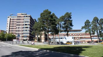 Hit, till Gävle sjukhus, körde mannen med mag- och tarmblödning. Foto: Fredrik Sandberg/TT