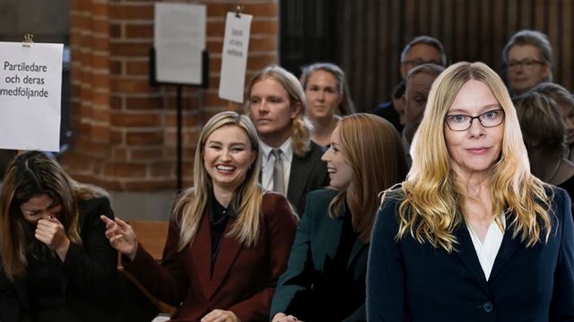 Nooshi Dadgostar (V), Ebba Busch (KD), Annie Lööf (C) och Märta Stenevi (MP) vid gudstjänsten i Storkyrkan som inleder Riksmötets öppnande Foto: Pontus Lundahl/TT
