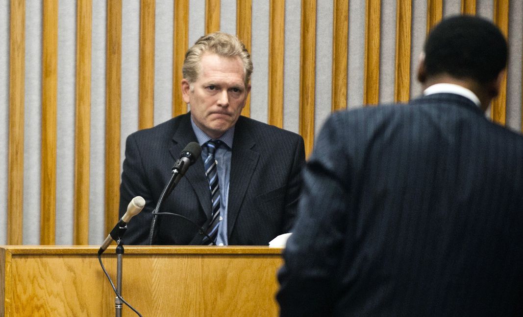 Regissören Randall Miller i rättegången om vållande till annans död efter att en filminspelning 2014 slutat i tragedi. Efter avtjänat fängelsestraff stämmer nu Miller regissörsfacket i USA för att ha blivit belagd med arbetsförbud.  Stephen B. Morton/AP/TT