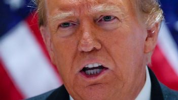 Republikanernas sannolika presidentkandidat, expresident Donald Trump, fotograferad efter en tidigare överläggning i rätten i New York. Arkivbild. Foto: FRANK FRANKLIN/AP/TT