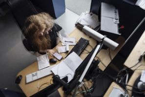 Mindre administration, mer tid för undervisning. En utredning lämnar nu förslag på hur lärarnas arbete kan förändras. Arkivbild. Stina Stjernkvist/TT