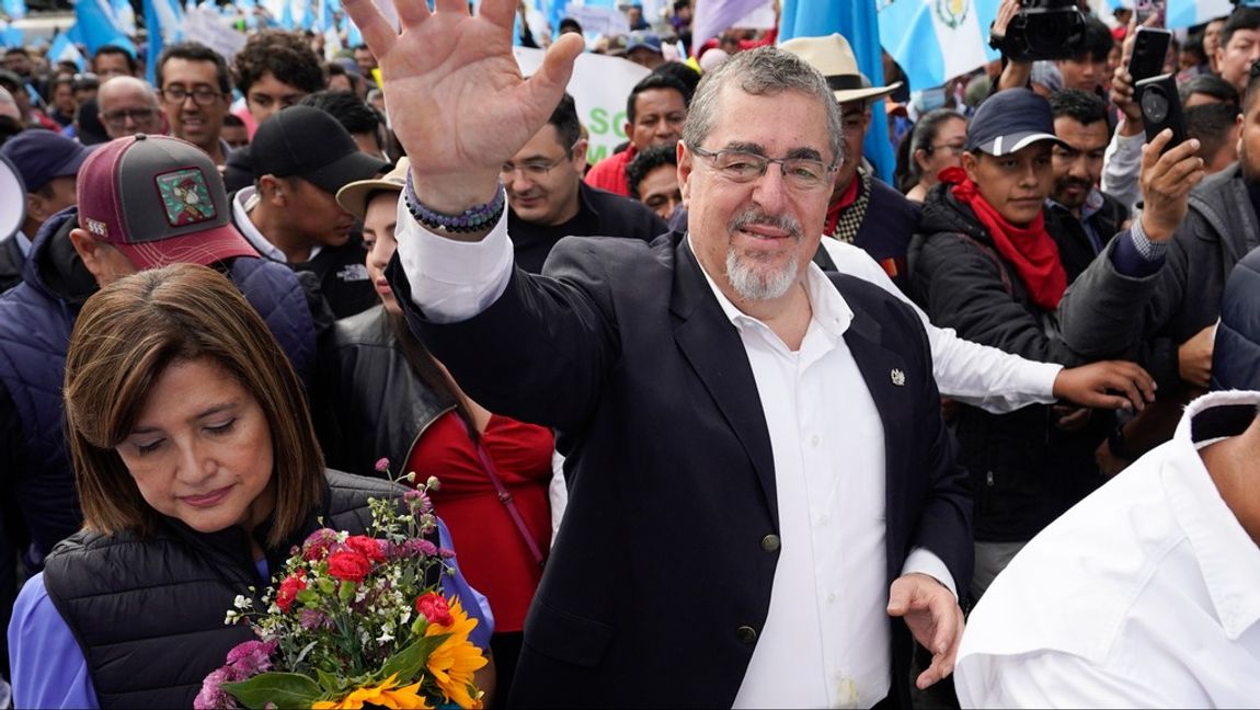 Guatemalas näste president Bernardo Arévalo. Foto: MOISES CASTILLO/AP/TT