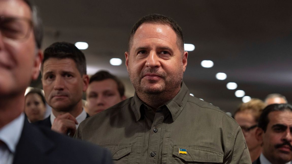 Den ukrainske presidentens nu avgående stabschef Andrij Jermak, här på en bild tagen i Montreal, Kanada i tidigare i år. Foto: Christinne Muschi/AP/TT