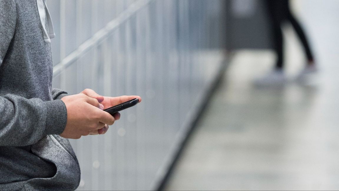 Genrebild. Allt fler barn kontaktar Bris för att få hjälp att ta sig ur gängkriminalitet. Foto: Erik Nylander/TT
