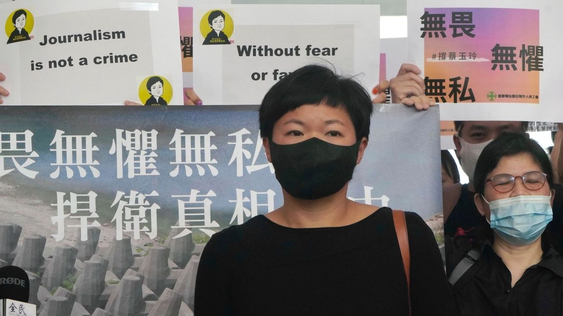 Hongkong-journalistern Choy Yuk-ling, även känd som Bao Choy, åtalades efter att ha varit med och producerat en dokumentär om polisens agerande i samband med protester mot regeringen 2019. Arkivbild. Foto: Kin Cheung/AP/TT.