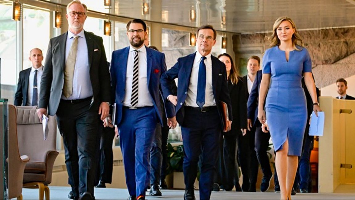 Johan Pehrson, Jimmie Åkesson, Ulf Kristersson och Ebba Busch knappar in på oppositionen i DN/Ipsos. Foto: Jonas Ekströmer/TT