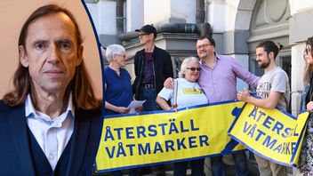 Aktivister från Återställ våtmarker fanns på plats utanför Högsta Domstolen inför beslutet. Foto: Anna Hållams/TT