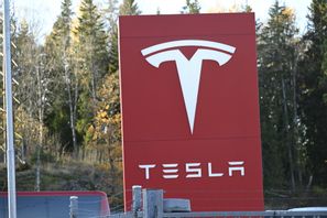 Teslas anläggning i Huddinge. Arkivbild. Foto: Fredrik Sandberg/TT