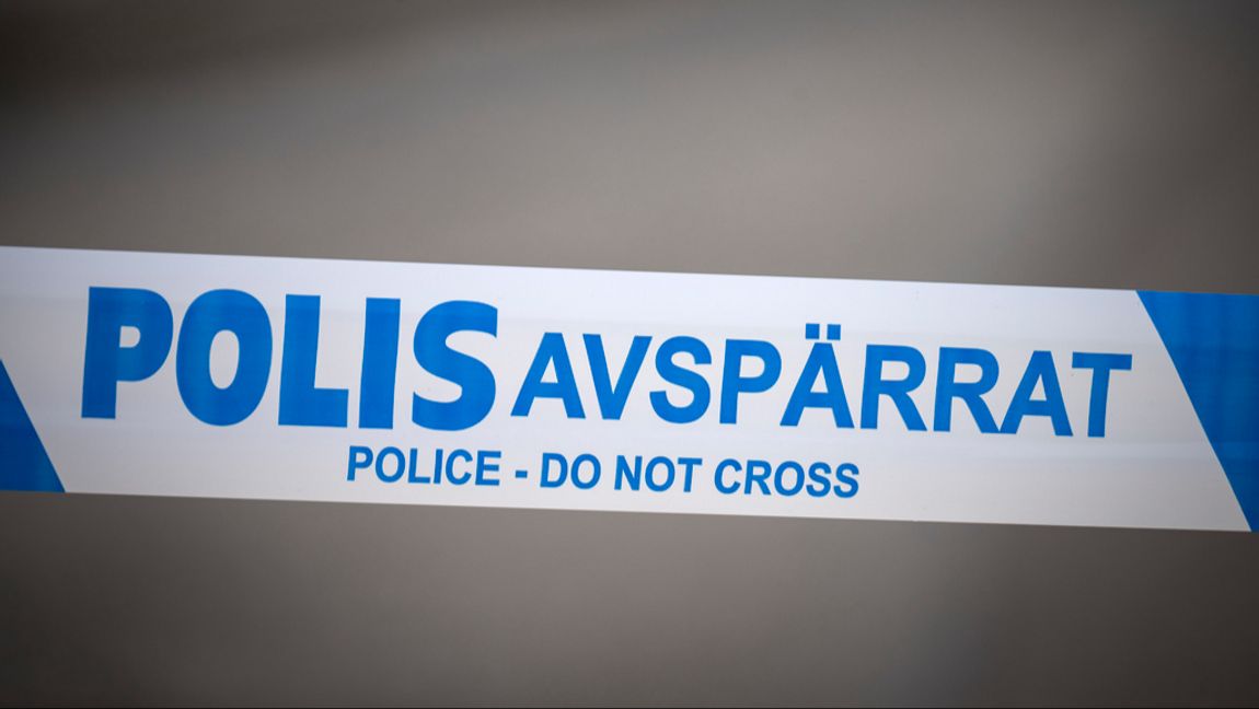 En avspärrning upprättas runt ett misstänkt föremål i ett villaområde i Perstorp. Arkivbild. Foto: Johan Nilsson/TT