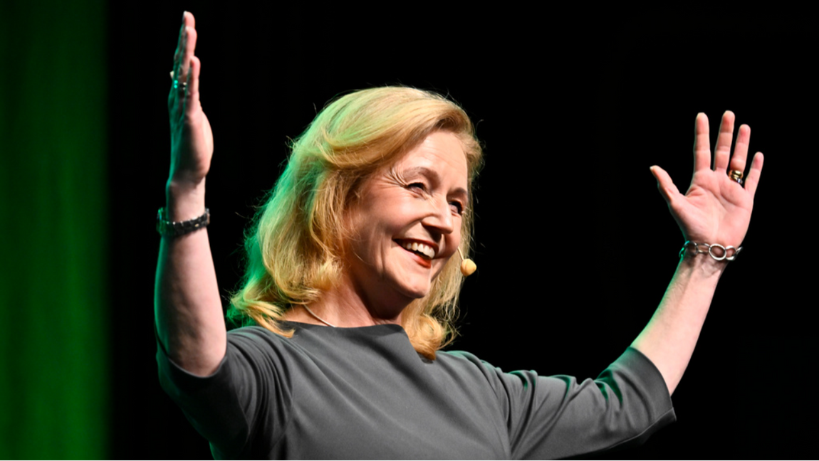 Dubbla örfilar åt Sverigedemokraterna från Centerpartiets senaste Messias. Foto: Christine Olsson/TT