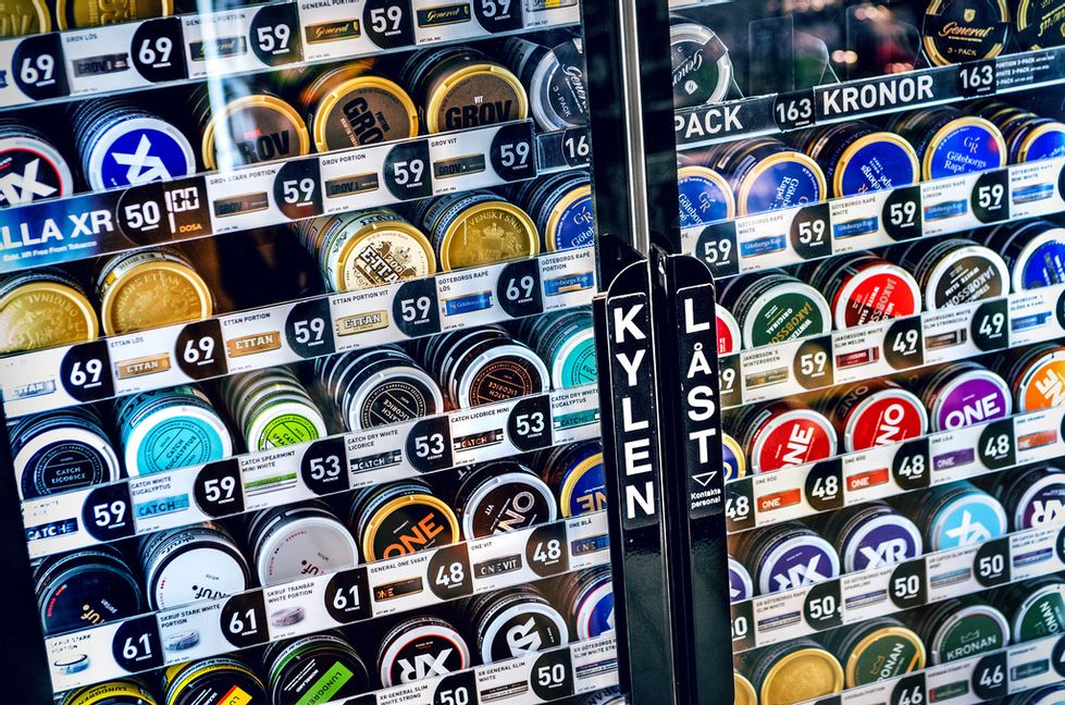 Facket har varslat om strejk på SMD Logistics, som lagrar och distribuerar merparten av snus och tobak i Sverige. Arkivbild. Claudio Bresciani / TT