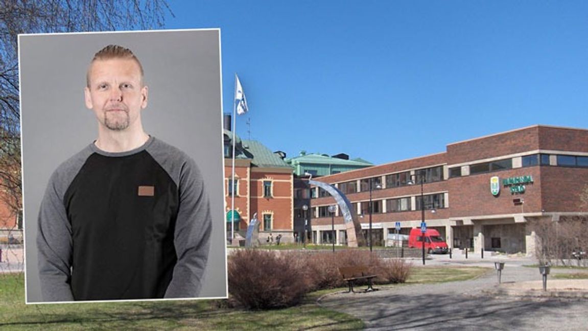 Janne Lind (C) och Haparandas kommunhus. Foto: Pressbild från Centerpartiet/Matthewross, CC BY-SA 3.0, via Wikimedia Commons.