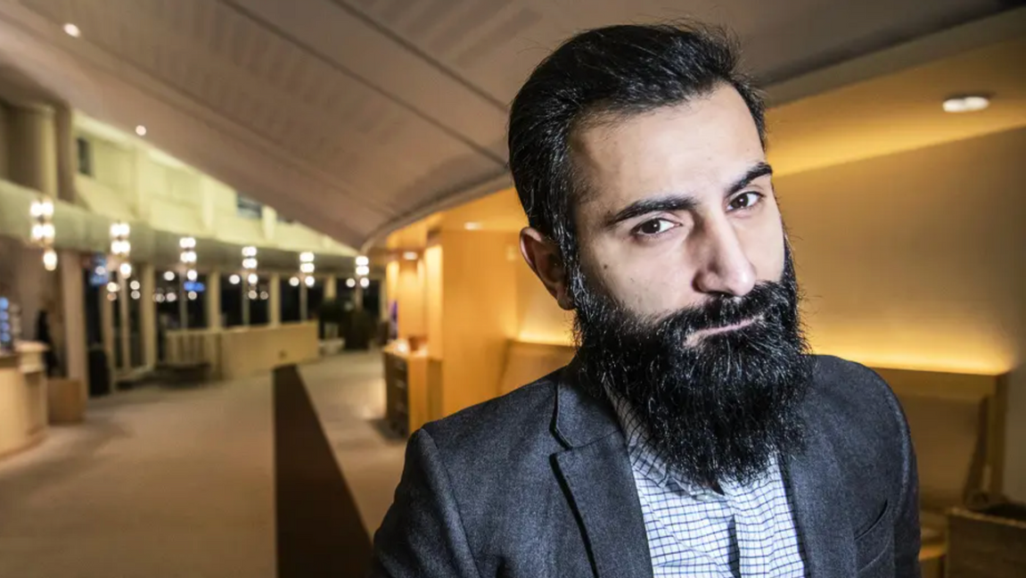 M-profilen Hanif Bali har en teori: Vuxna som inte har barn röstar ”som barn”. Foto: Tomas Oneborg/SvD/TT