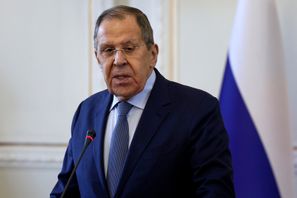Rysslands utrikesminister Sergej Lavrov i Iran på tisdagen. Foto: AP/TT