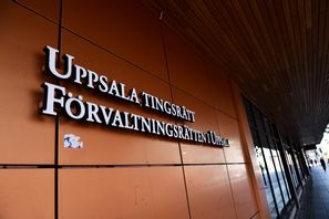 Sju åtalas nu vid Uppsala tingsrätt. Foto: Stina Stjernkvist/ TT