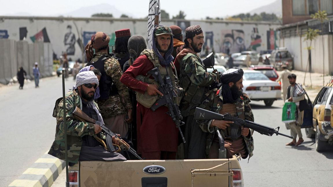 Taliban fighters patrol in Kabul, Afghanistan, Thursday, Aug. 19, 2021. The Taliban celebrated Afghanistan’s Independence Day on Thursday by declaring they beat the United States, but challenges to their rule ranging from running a country severely short on cash and bureaucrats to potentially facing an armed opposition began to emerge. Photo: Rahmat Gul/AP/TT