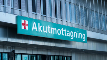 Genrebild. Skylt till akutmottagningen på Danderyds sjukhus. Foto: Viktoria Bank/TT