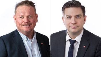 Staffan Jansson, Västerås kommuns ordförande, och Jimmy Jansson, Eskilstunas kommuns ordförande, slåss om Northvolt och Volvo Cars nya bolag. 