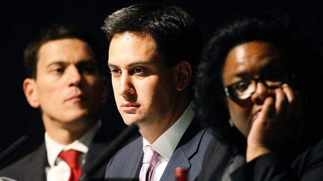 Diane Abbott, till höger, utesluts nu på grund av rasism. Foto: Tim Hales/TT 