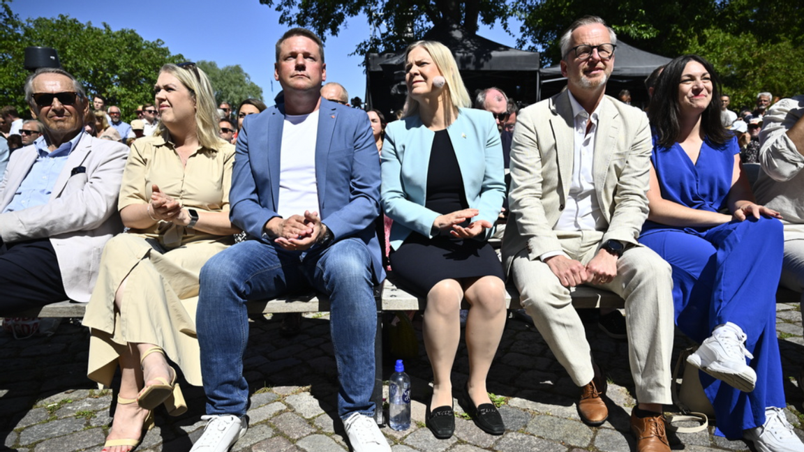 Men på toppen av partiet är det fortfarande (mestadels) kritvitt. Foto: Christine Olsson/TT