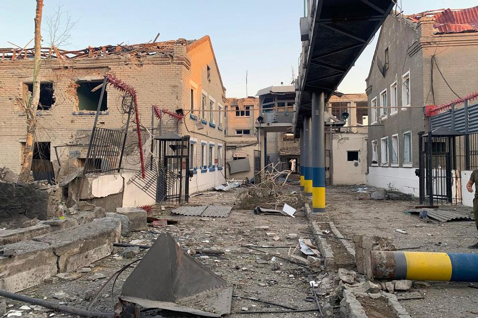 Ett fängelse attackerades i en rysk attack mot den ukrainska regionen Zaporizjzja under natten mot tisdagen. Foto: Ukrainas kriminalvård via AP/TT