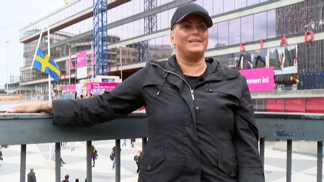 Jeanette Höglund, känd som ”Tunnelbane-Nettan”. Foto: Skärmdump Tunnelbanan.