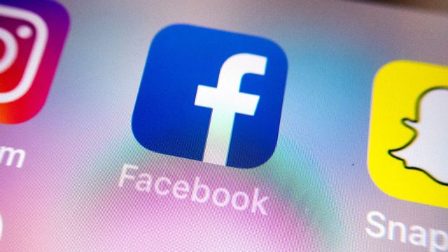 Facebook, Instagram och Whatsapp har driftstörningar under måndagskvällen. Foto: Gorm Kallestad/TT