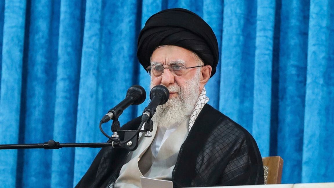 Arkivbild. Ayatollah Khamenei gjorde sitt första offentliga framträdande sedan kriget mot Israel började. Foto: Irans högste ledares kansli/AP/TT