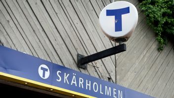 Maskerade män till attack mot tre personer strax invid Skärholmens tunnelbana. Foto: Jessica Gow/TT