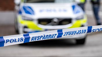 Teknisk undersökning pågår på platsen där en person påträffats död. Arkivbild. Foto: Johan Nilsson/TT