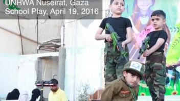 Barn på UNRWA-skola i Gaza i skolpjäs. Arkivbild. Foto: