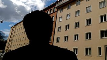 I april 2024 genomförde gränspolisen en razzia mot denna lägenhet i Bergsjön. Den avslöjade att en man använt en avliden persons id-kort. Genrebild. Foto: Hasse Holmberg/TT.