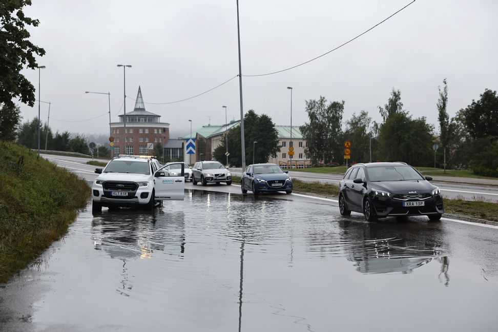 Vattensamlingarna i bland annat Härnösand har varit massiva i veckan. Mats Andersson/TT
