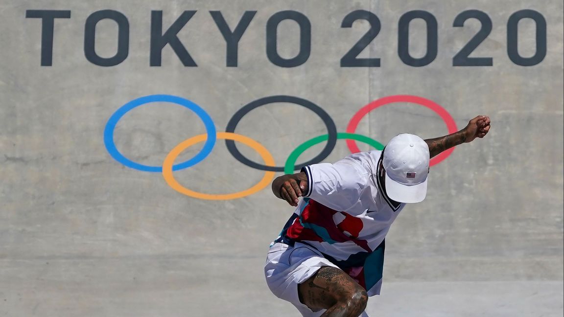 Nyjah Huston på skateboard under OS i Tokyo. Foto: Nathan Denette