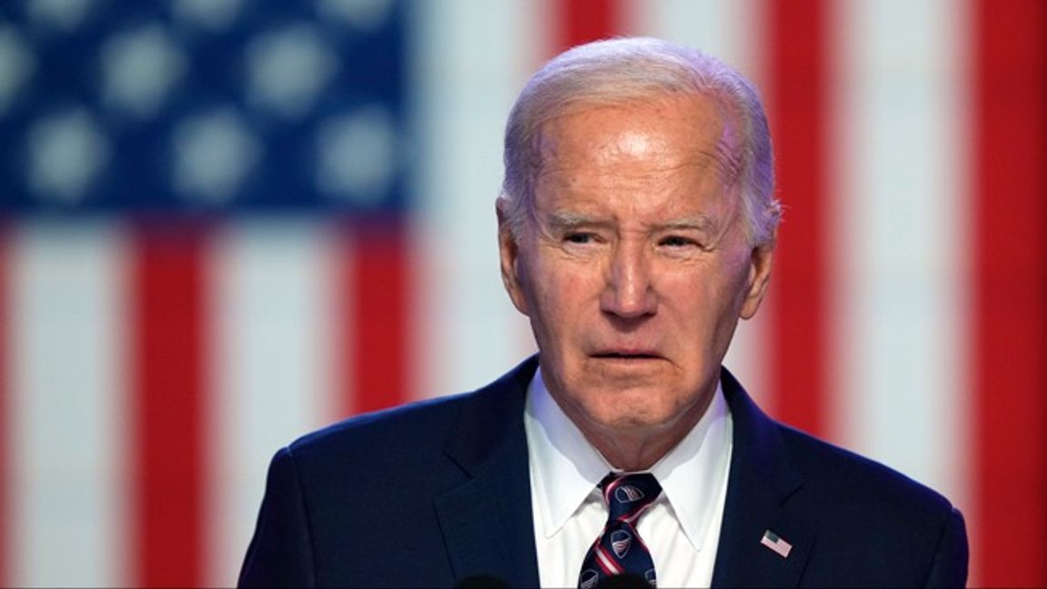 Joe Biden sätter upp Huthirörelsen på terrorlistan – efter att tidigare ha tagit bort rörelsen. Foto: Matt Rourke/AP