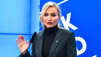 Ebba Busch (KD) lanserade förslag om att sänka reduktionsplikten. Foto: Claudio Bresciani/TT