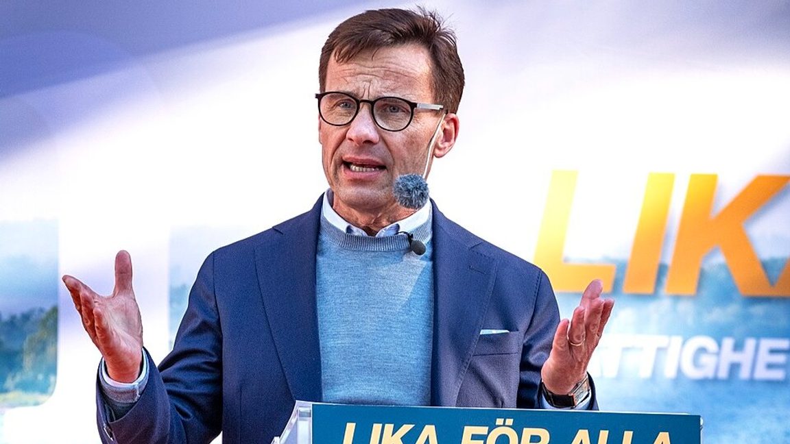 Kristersson vädjar till S om stöd för att slopa mängdrabatten