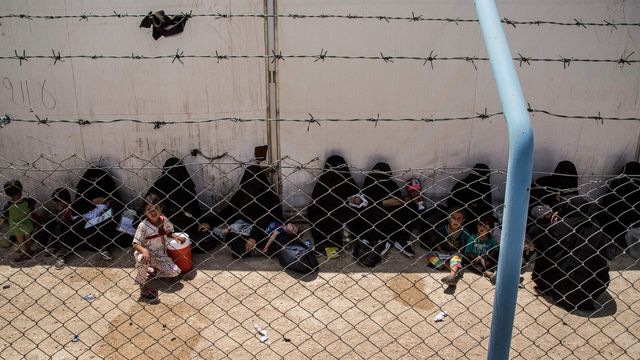 I lägren hålls kvinnor och barn till personer som stridit för terrorgruppen IS. Arkivbild. Foto: Baderkhan Ahmad/AP/TT.