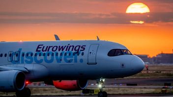 Eurowings-planet flög åtta timmar för att slutligen landa där det startade efter att starka vindar i Tromsø omöjliggjorde landning. Foto: TT