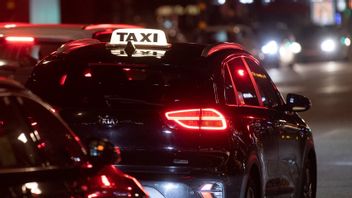 En man hittades knivskuren i en taxibil i Angered under natten till söndagen. Foto: Fredrik Sandberg/TT 