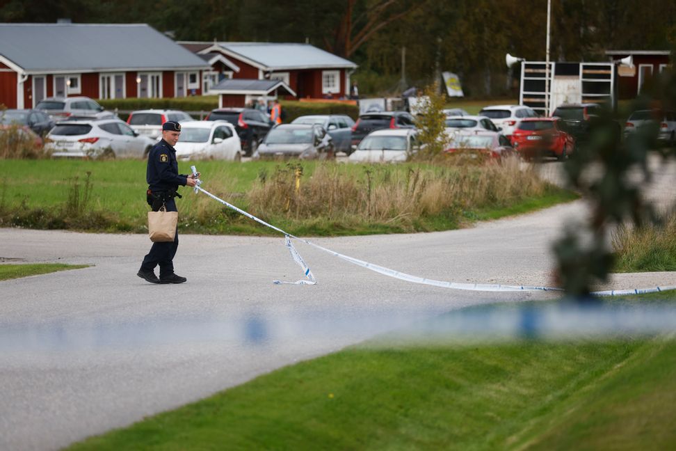 En sjukvårdare vid ambulansen blev dödat i tjänsten på lördagen. Foto: Mats Andersson/TT
