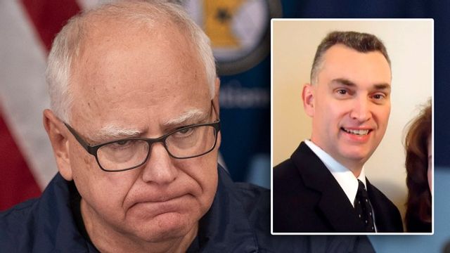 Vance Luther Boelter, till höger, var tidigare anställd hos Tim Walz, till vänster. Nu jagas han för mord och mordförsök. Foto: AP