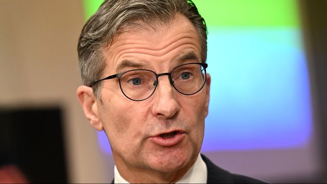 Danske Banks ekonomer varnar för att novemberinflationen kan överraska på uppåtsidan, vilket kan få Riksbanken och riksbankschefen Erik Thedéen att börja fundera på nya räntehöjningar. Arkivbild Foto: JONAS EKSTRÖMER/TT