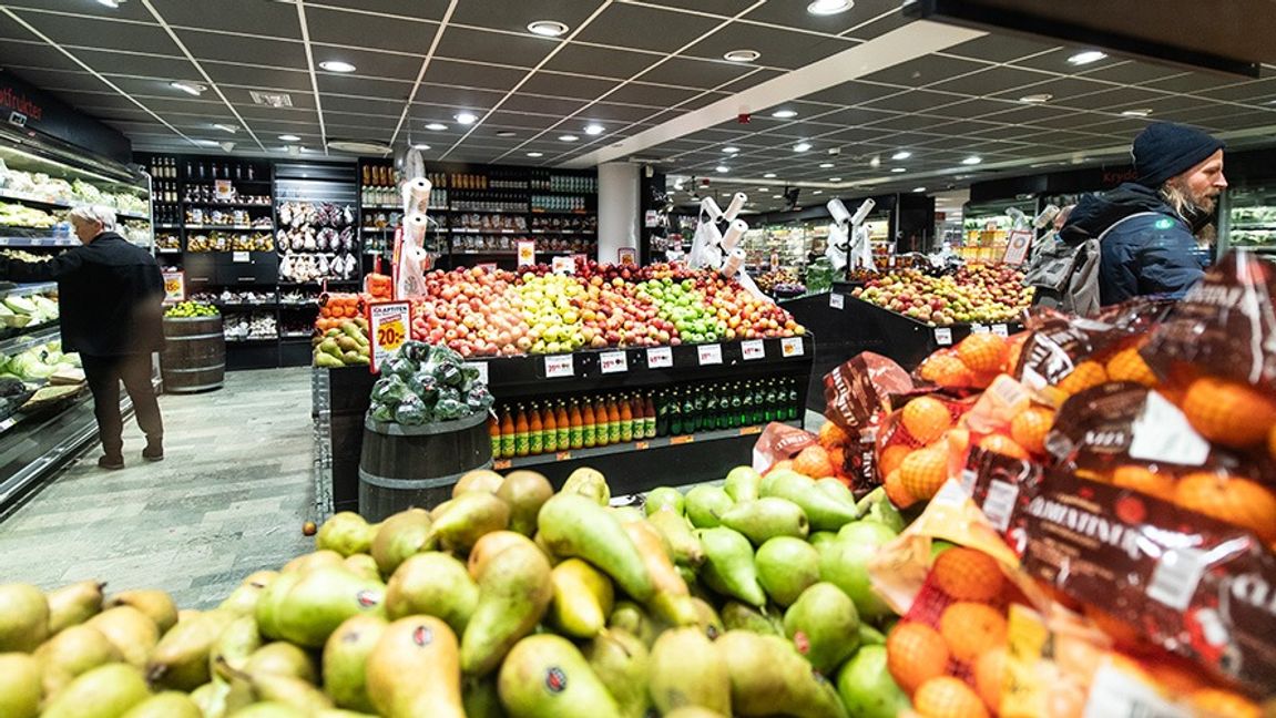 Frukten i en helt annan matbutik. Arkivbild. Foto: Amir Nabizadeh/TT