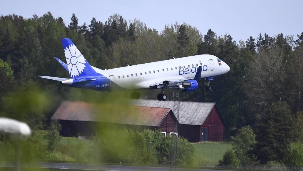 Det belarusiska flyget lyfter från Arlanda. Foto: Foto: Claudio Bresciani / TT