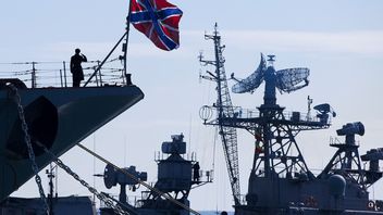 Det ryska flaggskeppet Moskva byggdes i Ukraina under Sovjetunionen och har ett stort symbolvärde för den ryska militären. Foto: Pavel Golovki/AP/TT (arkivbild)